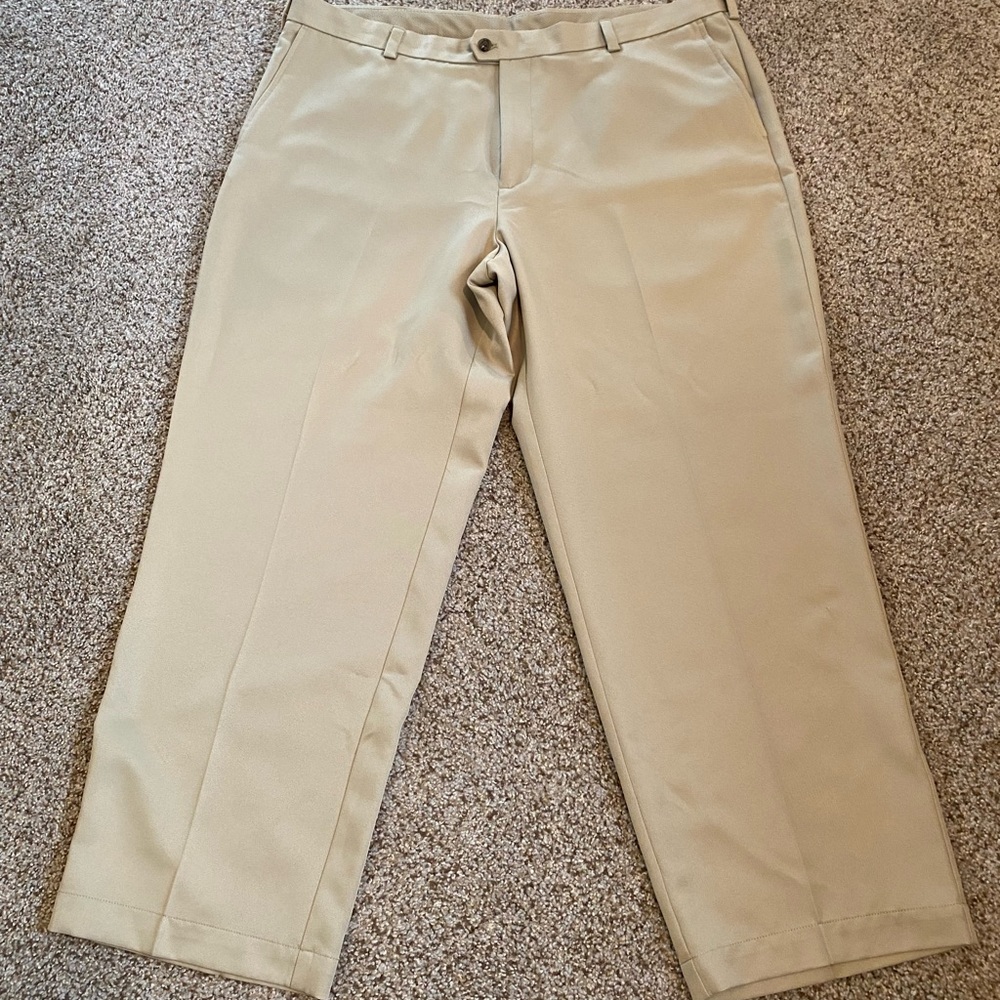 IZOD Golf 42x30 Lightweight Flat Front Tan Pants